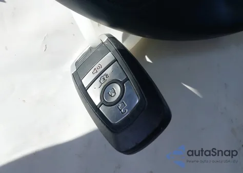 2024 Ford Mustang Mach-E Select z USA, uszkodzony, nr VIN 3FMTK1R48RMA23020